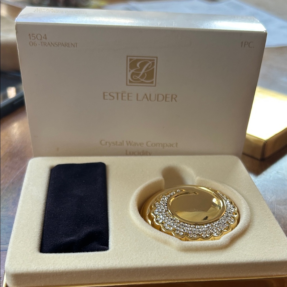Estee Lauder Crystal Wave with Gold and Crystal Compact Lucidity